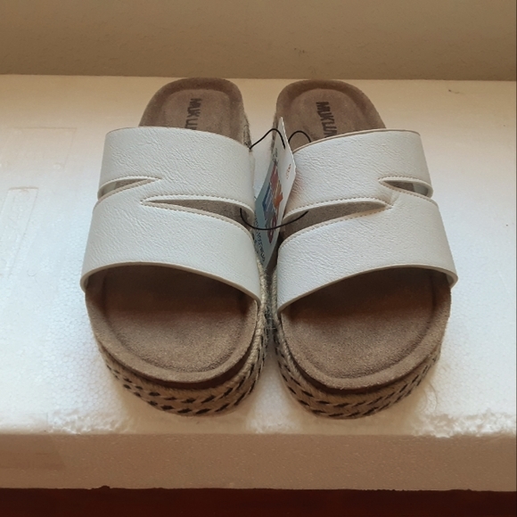 Muk luks - Picture 2 of 4